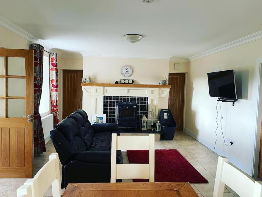 Mountain View - Cosy Country Cottage Cahersiveen Buitenkant foto